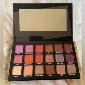 KAB Day & Night Eyeshadow Palette